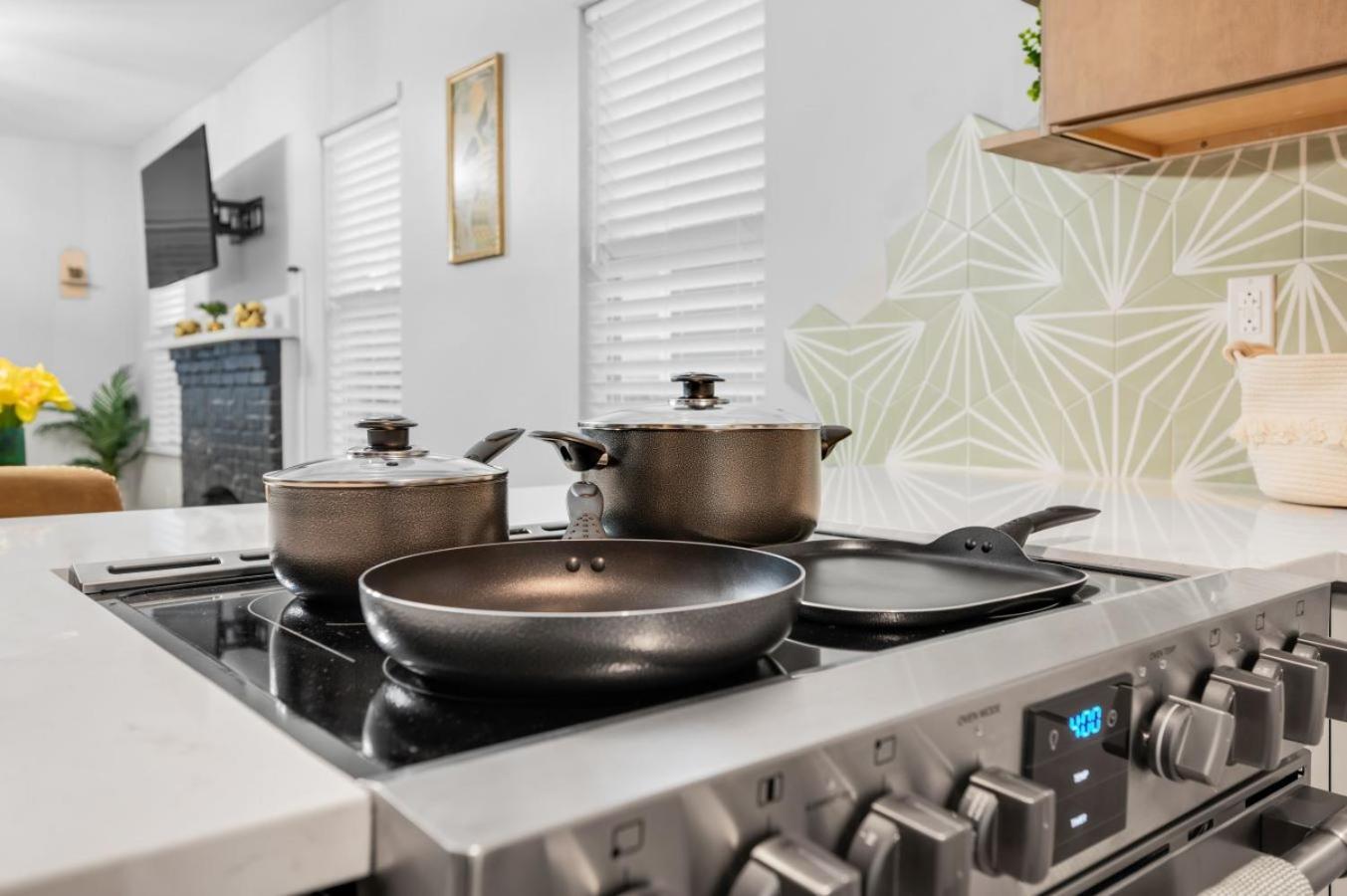 5Min To River Street, Dt - Spacious - Free Parking Savannah Eksteriør bilde