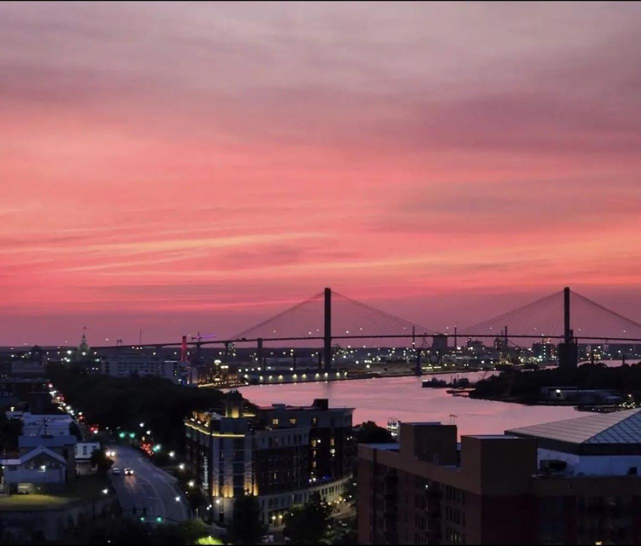 5Min To River Street, Dt - Spacious - Free Parking Savannah Eksteriør bilde