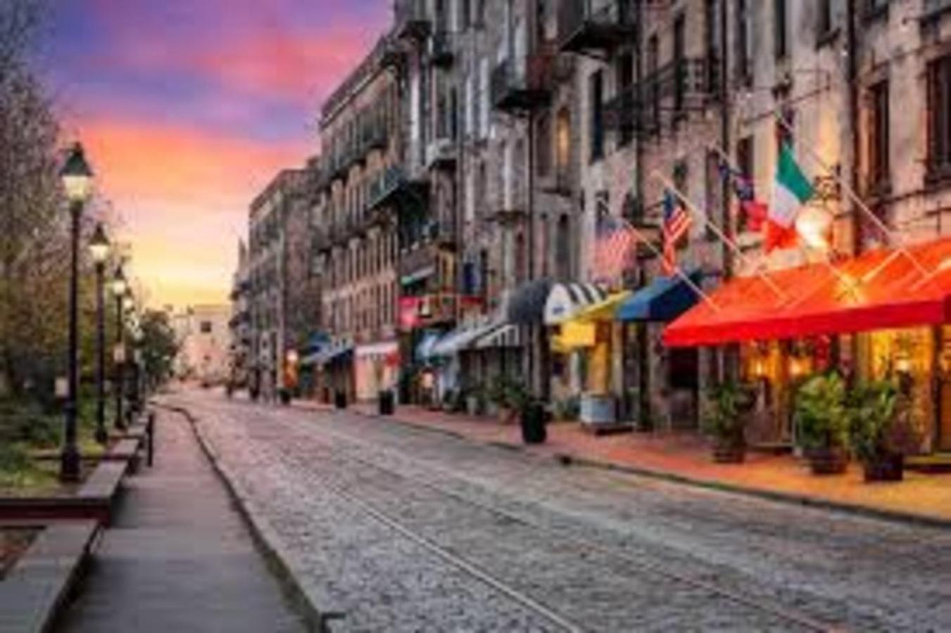 5Min To River Street, Dt - Spacious - Free Parking Savannah Eksteriør bilde